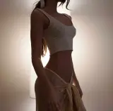 Massages, sexe, érotisme avec Sarah la câline